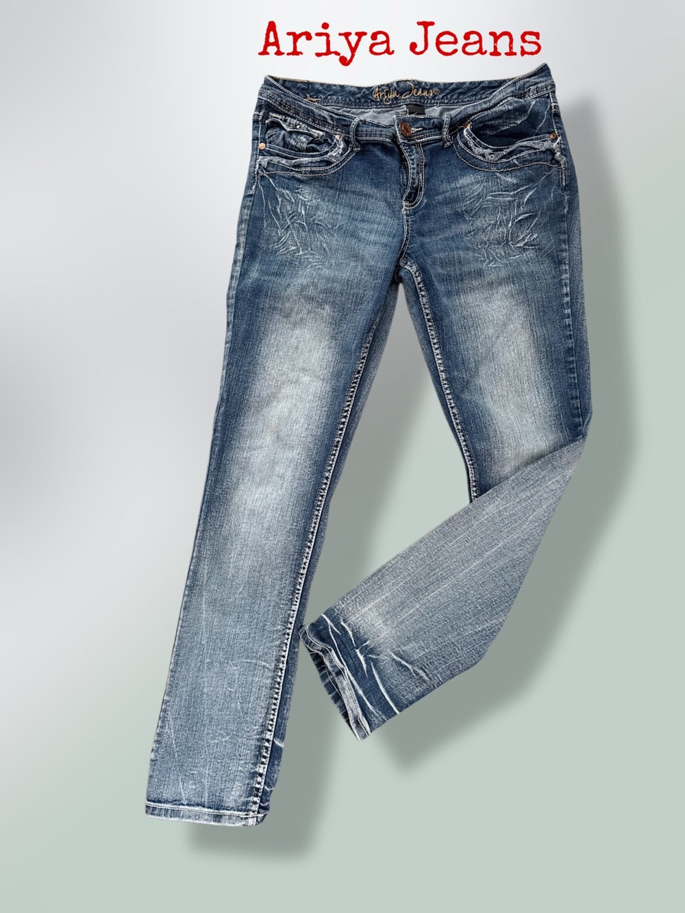 ARIYA JEANS 
Mid Wash Women's Jeans - Blue